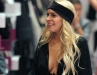 lindsay lohan shops 090909